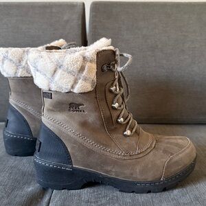 Sorel Whistler Mid Boot